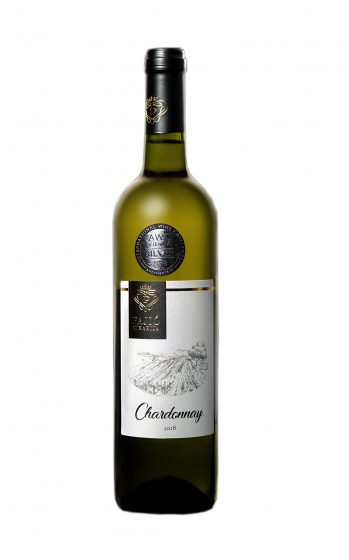 Chardonnay za sajt sa bijelom podlogom